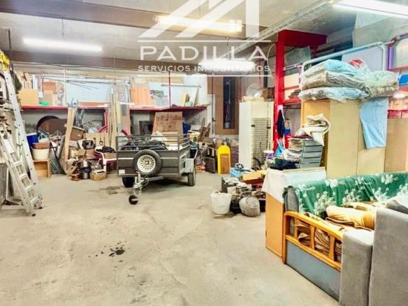 Commercial premises for sale in Valmojado, Portugal