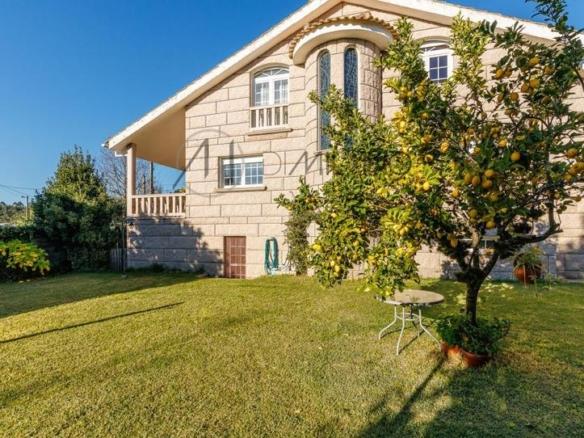 House or chalet for sale in Camiño Do Piñeiro, Camos