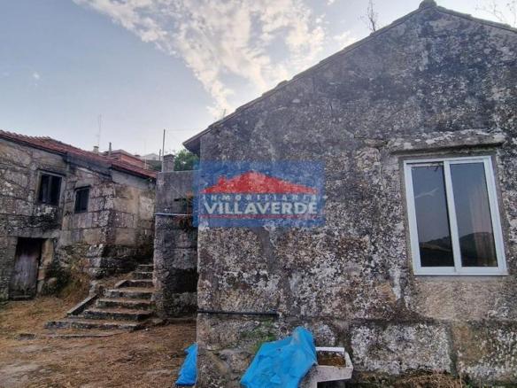House or villa for sale in Cangas town