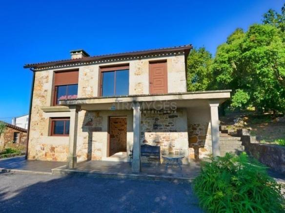 Rustic property for sale in Camiño Da Rua – San Xoan, O Rosal