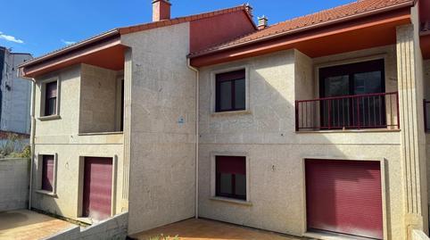 Semi-detached house for sale on Rua Arnela, Teis