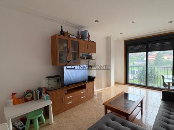 Apartment for sale in Pontecesures