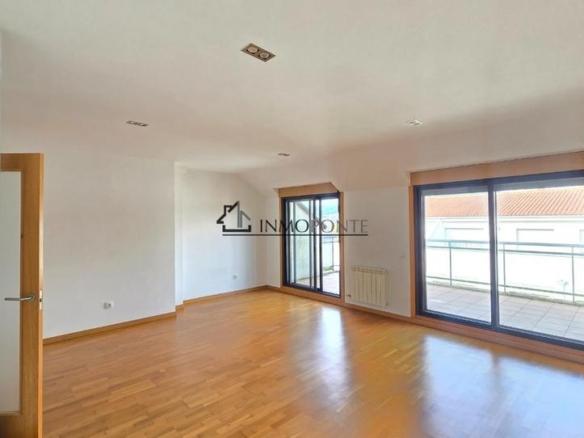 Apartment for sale in the Plaza de Barcelos area