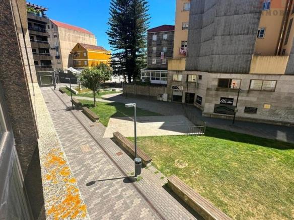 Apartment for sale in Rúa Méndez Núñez, Coiro