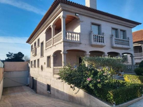 House or chalet for sale on Avenida Da Atlántida, Alcabre
