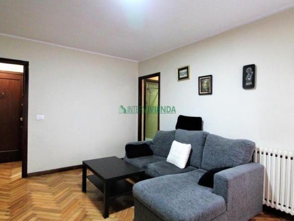 Apartment for sale in Camelias – Pi y Margall
