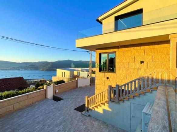 House or villa for sale in Redondela