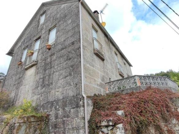 House or villa for sale in Pazos de Borbén