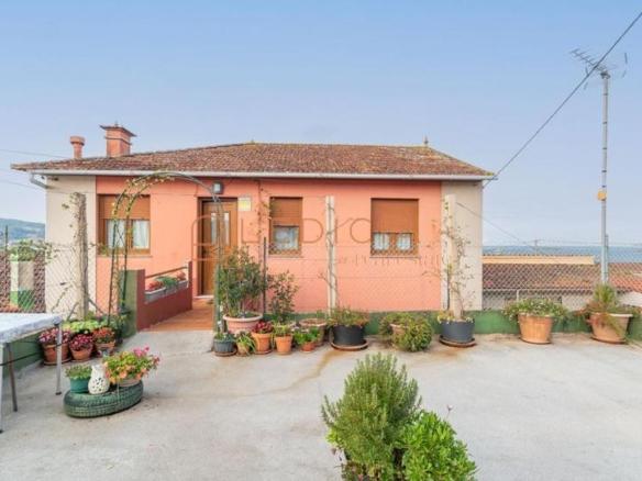 House or chalet for sale in Sarmiento, 57, San Pedro da Ramallosa