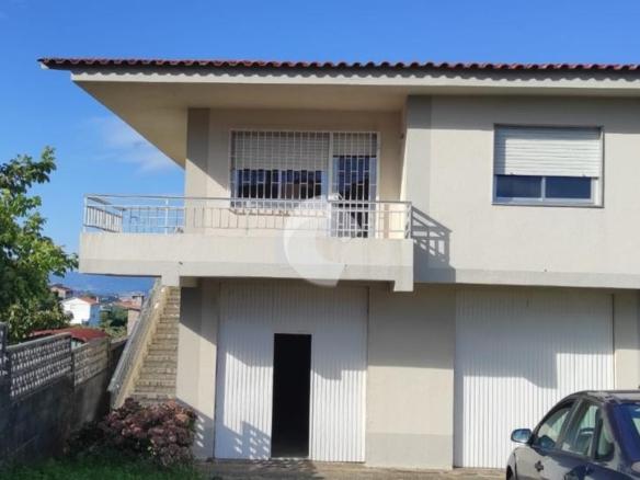 House or chalet for sale in Valadares – Beade