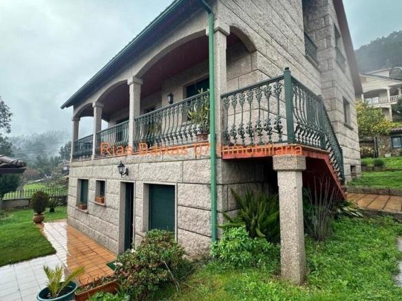 House or villa for sale in Mos