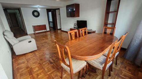 Apartment for sale on Calle Conde Torrecedeira, Berbés – Peritos
