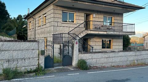 House or villa for sale in Lugar, Meis