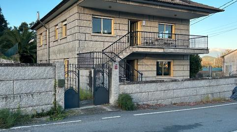 House or villa for sale in Lugar, Meis