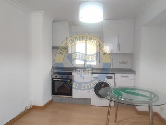 Apartment for sale on Calle de Tomás a. Alonso, Plaza Industria