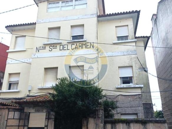Building for sale in Salgueira – O Castaño