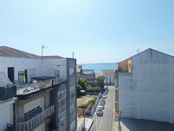 Apartment for sale on Calle Concepcion Arenal, Vilagarcía