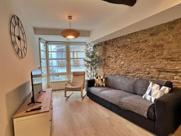 Studio apartment for sale in Rúa Nova, City Center – Walled City