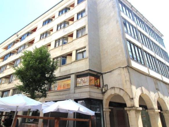 Apartment for sale in the city center – walled enclosure