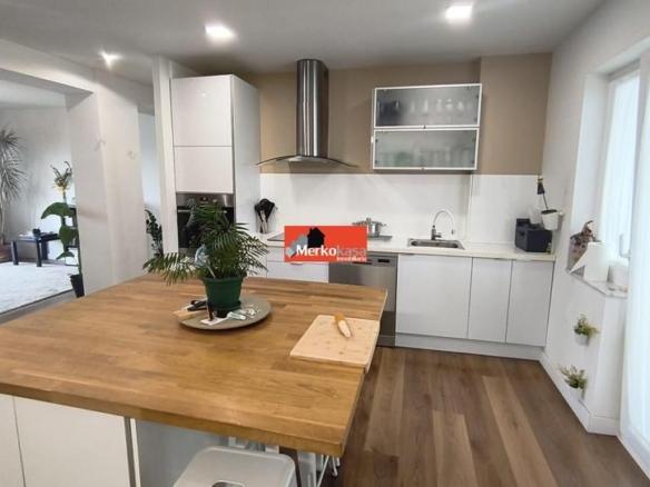 Apartment for sale in A Milagrosa
