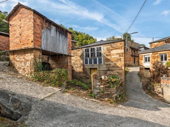 Rustic property for sale in Ribeira de Piquín