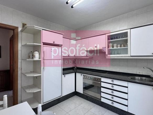 Apartment for sale in A Milagrosa