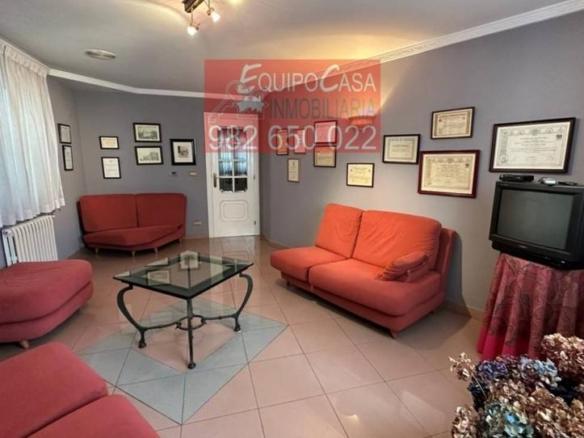 Apartment for sale in the city center – walled enclosure