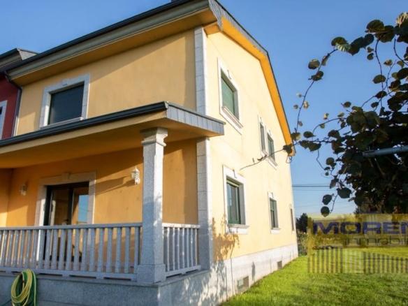 House or villa for sale in Lugar Montes – Pq Veiga, Sarria