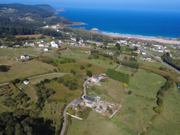 Rustic property for sale in Viveiro