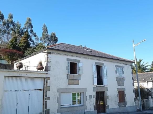 House or villa for sale in O Vicedo