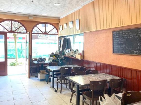 Commercial premises for sale at Rúa Luis Seoane Pintor, 3, A Milagrosa