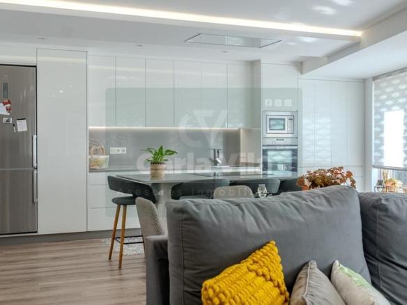 Apartment for sale in Ronda Da Muralla, 154, City Center – Walled City