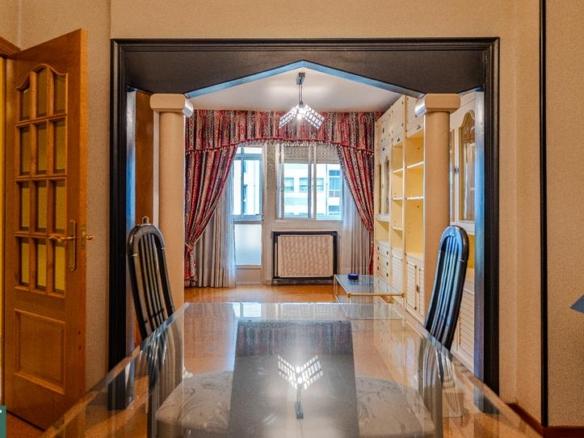 Apartment for sale on Avenida Da Coruña, A Piriganlla – Albeiros – Garabolos