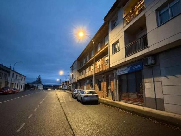 Commercial premises for sale at De Galicia, 16, Bóveda