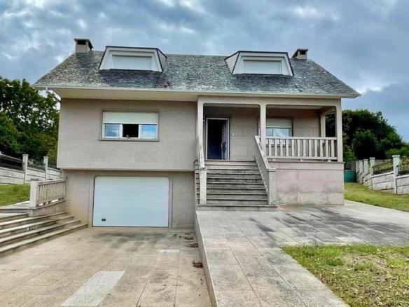 House or villa for sale in Lu-p-2906, Western Parishes