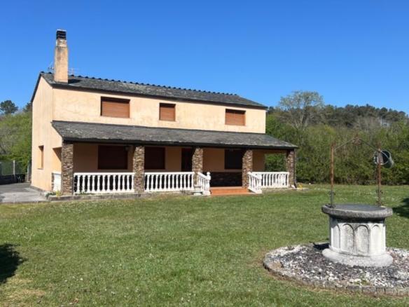 House or chalet for sale in Lu-p-1107, Castro de Rei