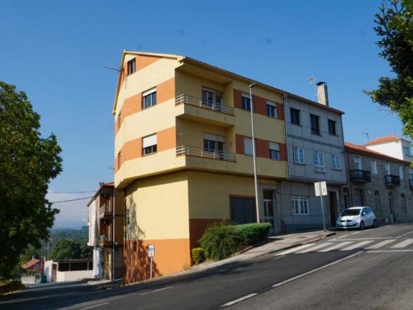 Apartment for sale on Avenida Do Xeneral Salgado, 44, Monterroso