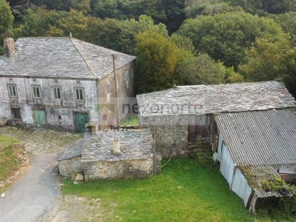 Rustic property for sale in Muras
