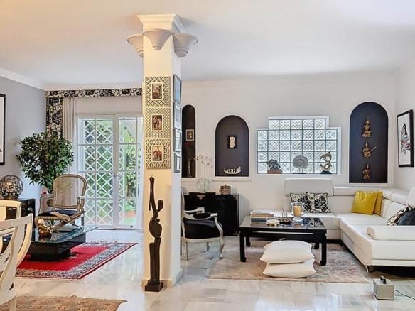 Townhouse for sale in Nueva Atalaya
