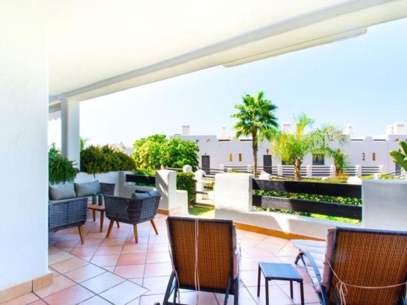 Ground floor apartment for sale in La Concha – Resina Golf