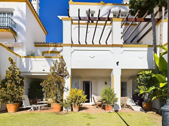 Townhouse for sale in the city center