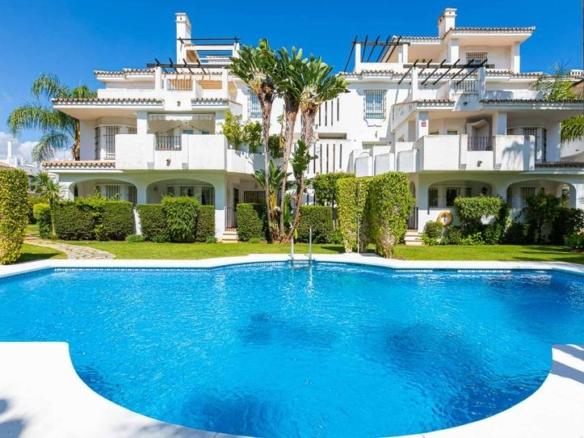 Apartment for sale in Del Angel-nva Andalucia, 109, La Dama de Noche – La Alzambra