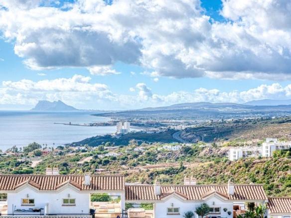 Townhouse for sale in Chullera