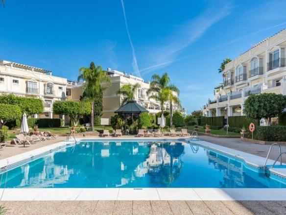 Townhouse for sale in Aloha