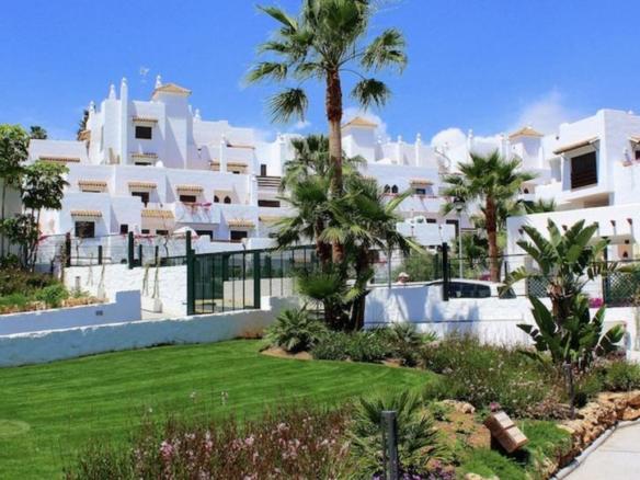 Ground floor apartment for sale in La Concha – Resina Golf