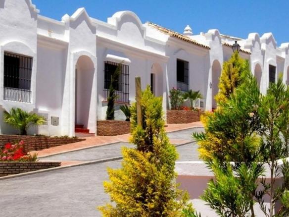 Townhouse for sale in Casares village