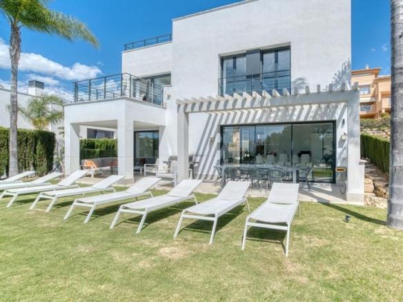 House or villa for sale in La Concha – Resina Golf