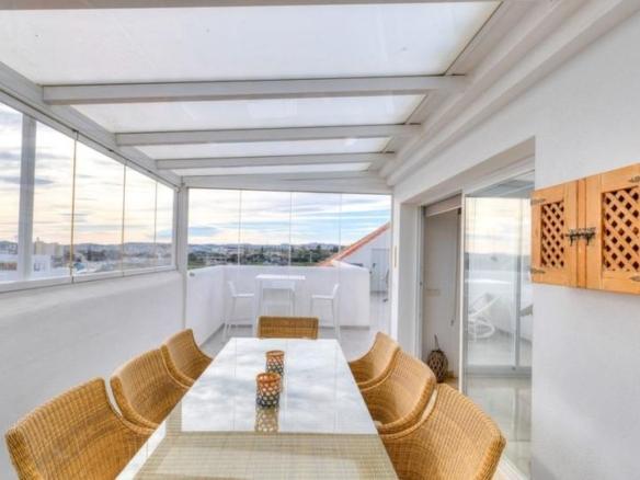Penthouse for sale in Los Pacos