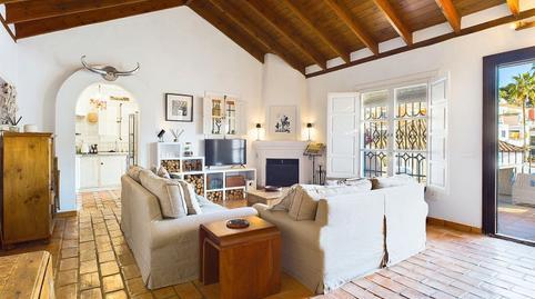 House or villa for sale on Calle Doña Maria Gross, La Quinta