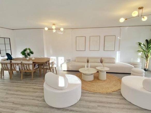 Duplex for sale in Calle Montemayor, 11, Benahavís town